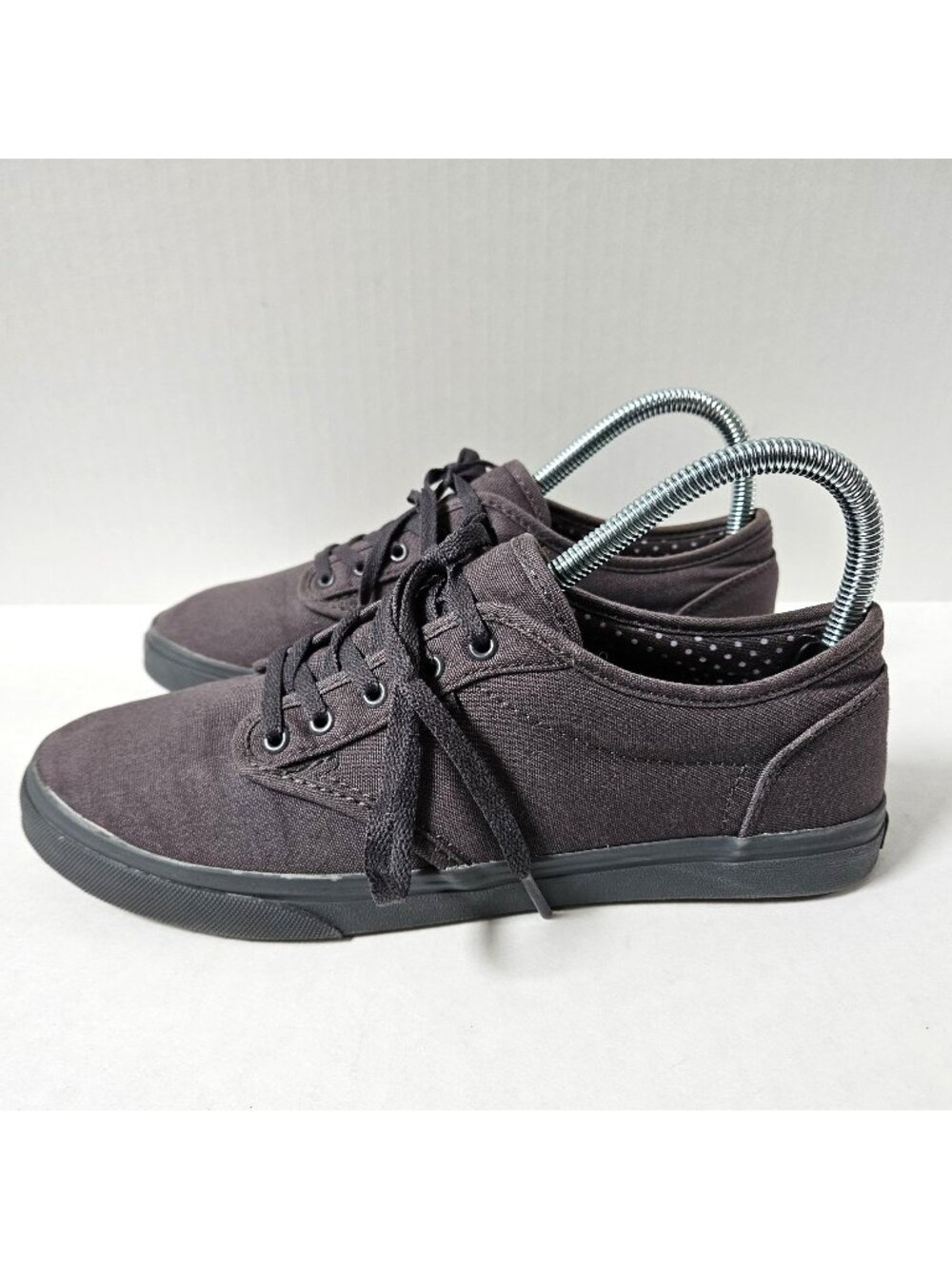 Vans Shoes Womens 7.5 Atwood Gray Mono Low Top Canvas Skate Sneakers